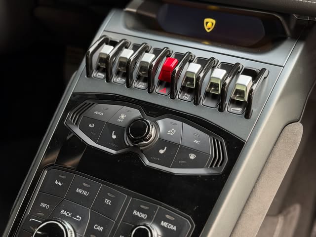 LAMBORGHINI HURACAN - Imagem 14