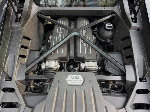 LAMBORGHINI HURACAN - Imagem 19