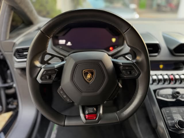 LAMBORGHINI HURACAN - Imagem 9