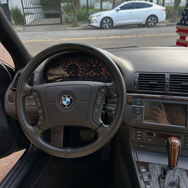 BMW 328I - Imagem 8