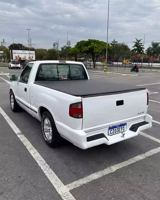 CHEVROLET S10 - Imagem 3