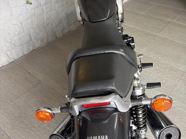 YAMAHA V-MAX - Imagem 4