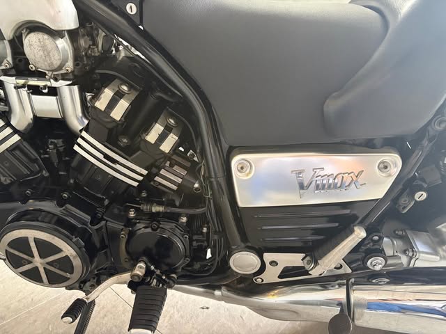 YAMAHA V-MAX - Imagem 9