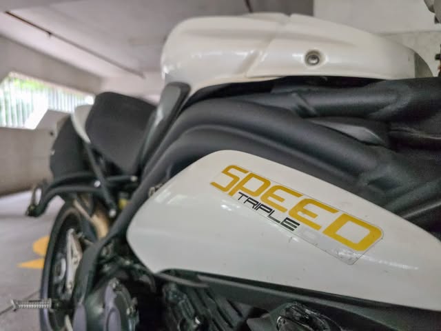 TRIUMPH SPEED TRIPLE - Imagem 7