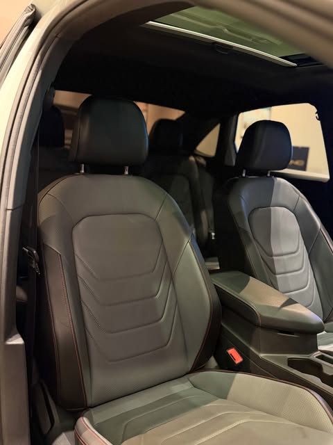 VOLKSWAGEN JETTA GLI - Imagem 13