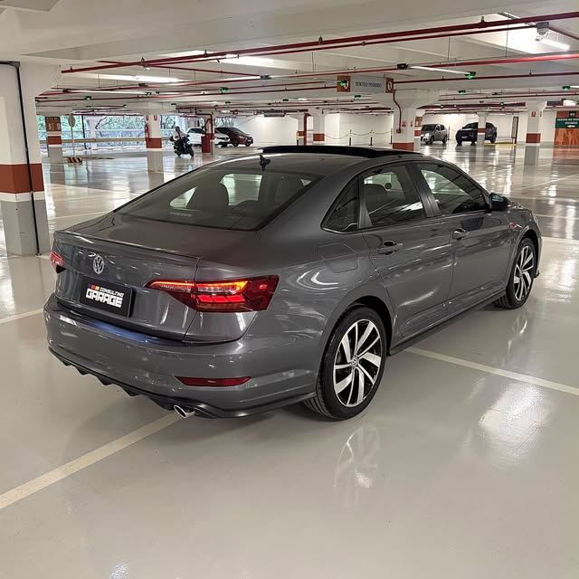 VOLKSWAGEN JETTA GLI - Imagem 4