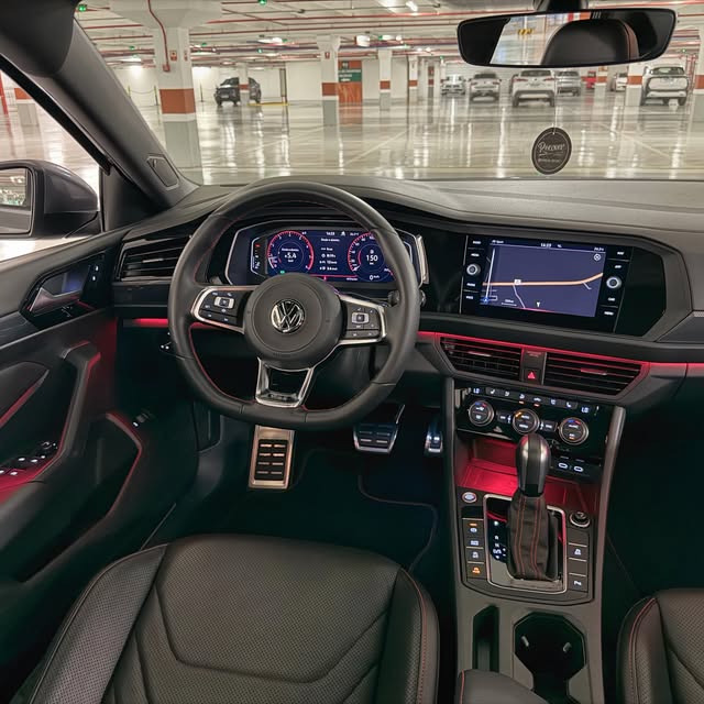 VOLKSWAGEN JETTA GLI - Imagem 8
