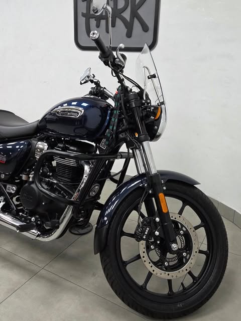 ROYAL ENFIELD METEOR 350 SUPERNOVA - Imagem 11