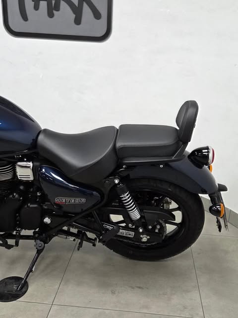ROYAL ENFIELD METEOR 350 SUPERNOVA - Imagem 5