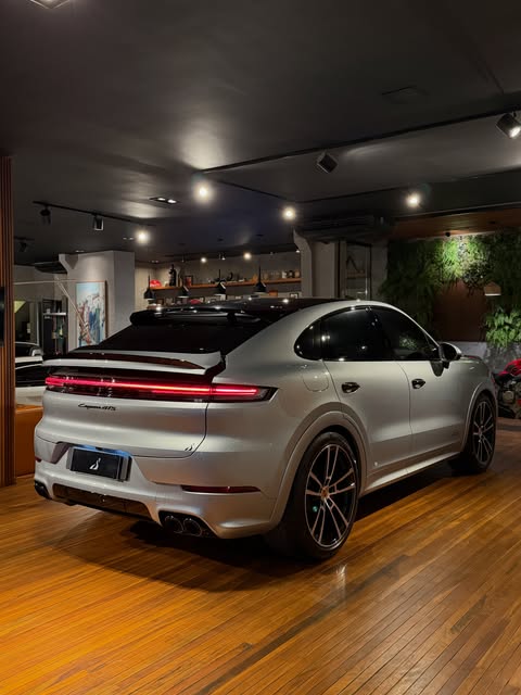 PORSCHE CAYENNE GTS - Imagem 3