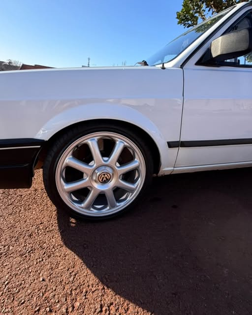 VOLKSWAGEN SAVEIRO CL - Imagem 14