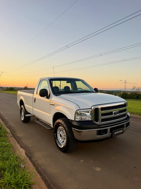 FORD F-250 XLT - Imagem 1