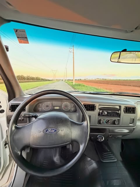FORD F-250 XLT - Imagem 11