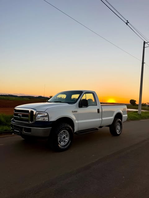 FORD F-250 XLT - Imagem 3