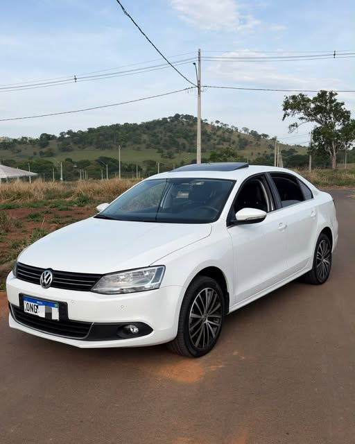 VOLKSWAGEN JETTA HIGHLINE - Imagem 7