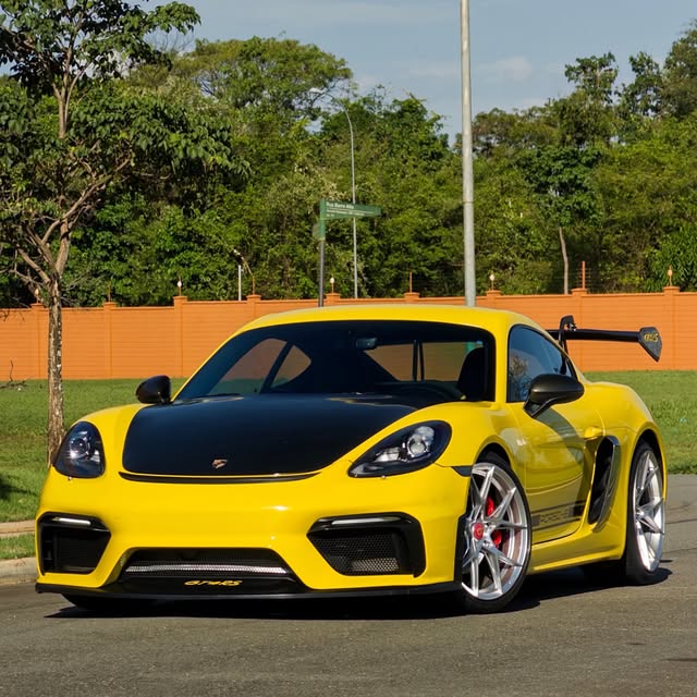 PORSCHE 718 CAYMAN - Imagem 1