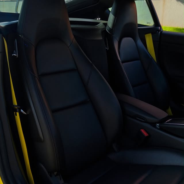 PORSCHE 718 CAYMAN - Imagem 12