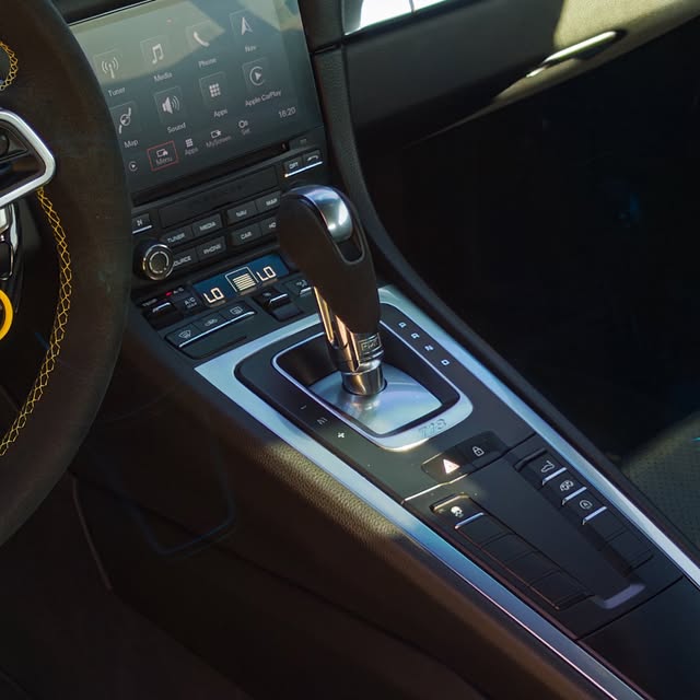 PORSCHE 718 CAYMAN - Imagem 14