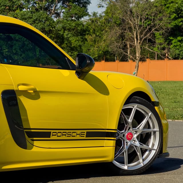 PORSCHE 718 CAYMAN - Imagem 3