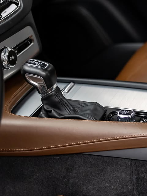 VOLVO XC90 MOMENTUM - Imagem 9