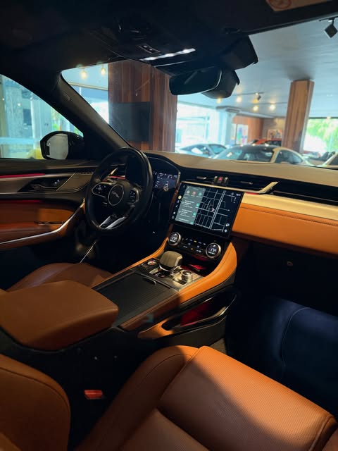 JAGUAR F-PACE SE R-DYNAMIC - Imagem 11