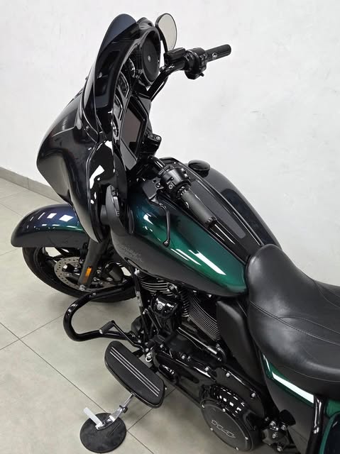HARLEY-DAVIDSON STREET GLIDE SPECIAL - Imagem 15