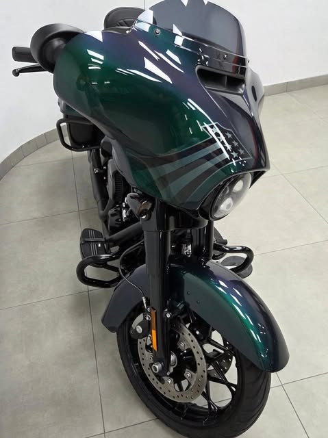HARLEY-DAVIDSON STREET GLIDE SPECIAL - Imagem 10
