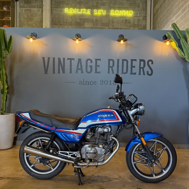 HONDA CB 400 - Imagem 1
