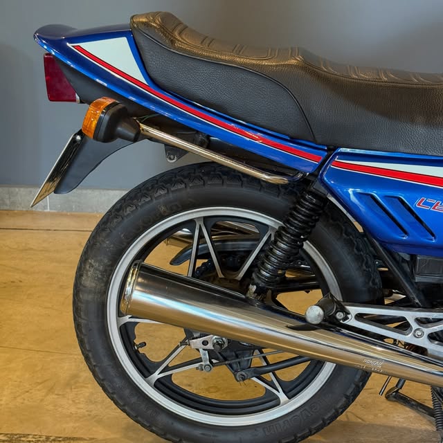 HONDA CB 400 - Imagem 3