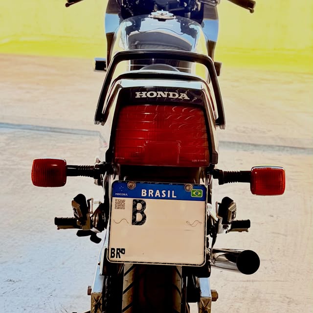 HONDA CBX 750 - Imagem 4