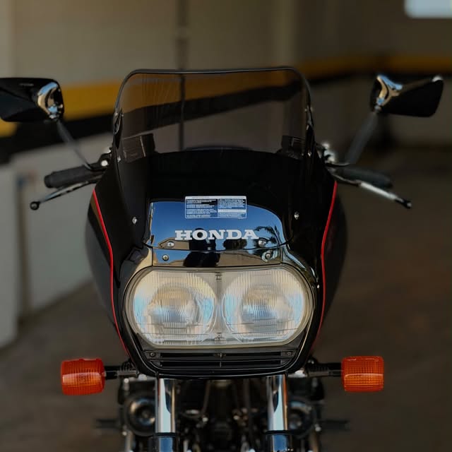 HONDA CBX 750 - Imagem 6