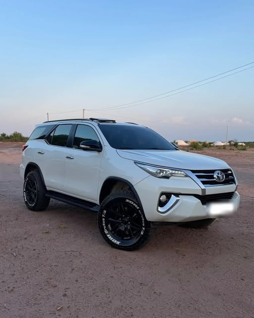 TOYOTA HILUX SRX - Imagem 3