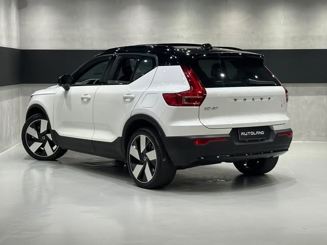 VOLVO XC40 P6 RECHARGE ELECTRIC PLUS - Imagem 2