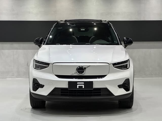 VOLVO XC40 P6 RECHARGE ELECTRIC PLUS - Imagem 10