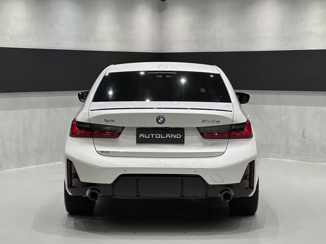 BMW 330E M SPORT - Imagem 9