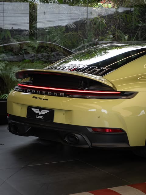 PORSCHE 911 CARRERA 992.2 - Imagem 12