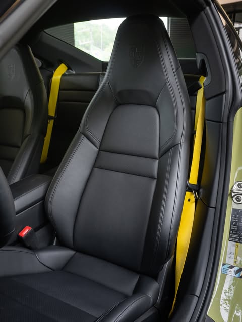 PORSCHE 911 CARRERA 992.2 - Imagem 15