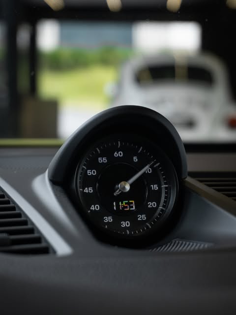PORSCHE 911 CARRERA 992.2 - Imagem 7