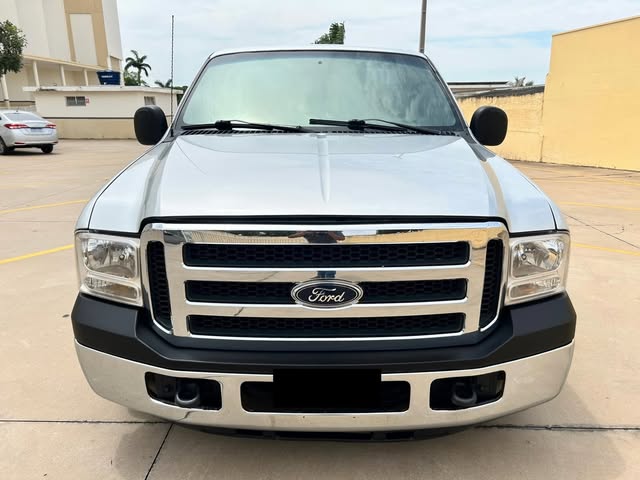 FORD F-250 XLT-L - Imagem 3