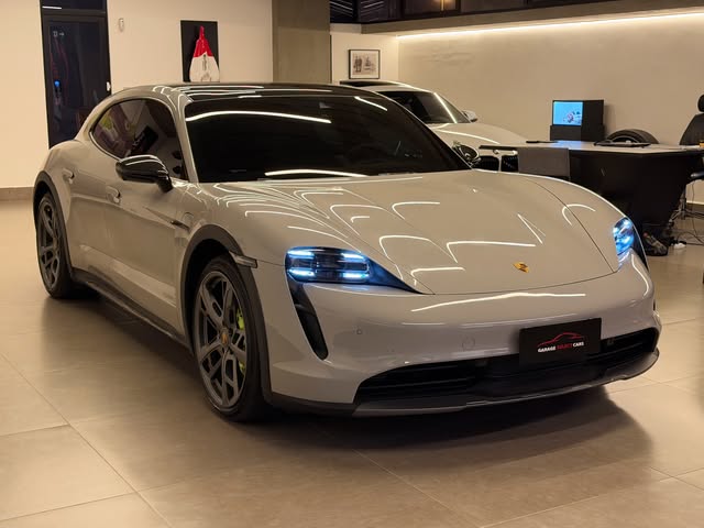 PORSCHE TAYCAN 4 CROSS TURISMO - Imagem 3