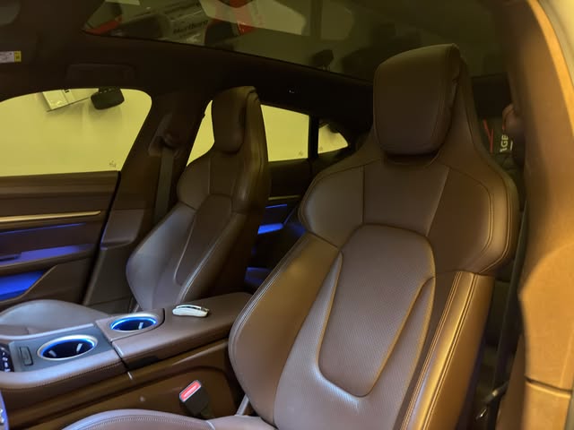 PORSCHE TAYCAN 4 CROSS TURISMO - Imagem 7