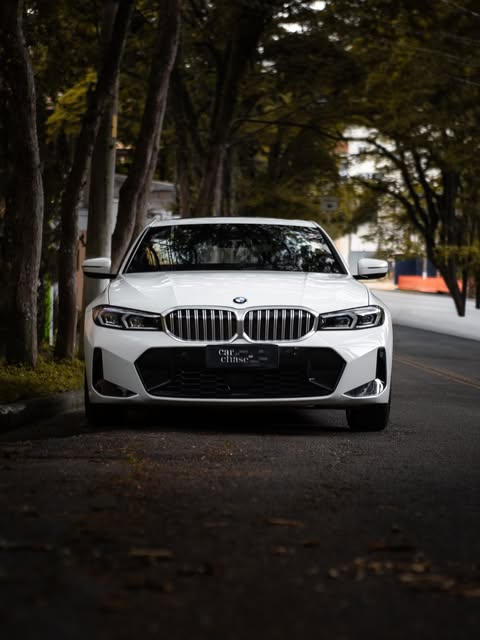 BMW 320I M SPORT - Imagem 4
