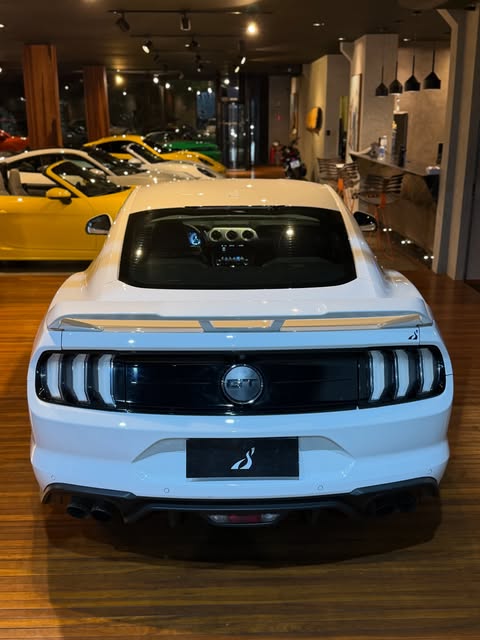 FORD MUSTANG GT PREMIUM - Imagem 5