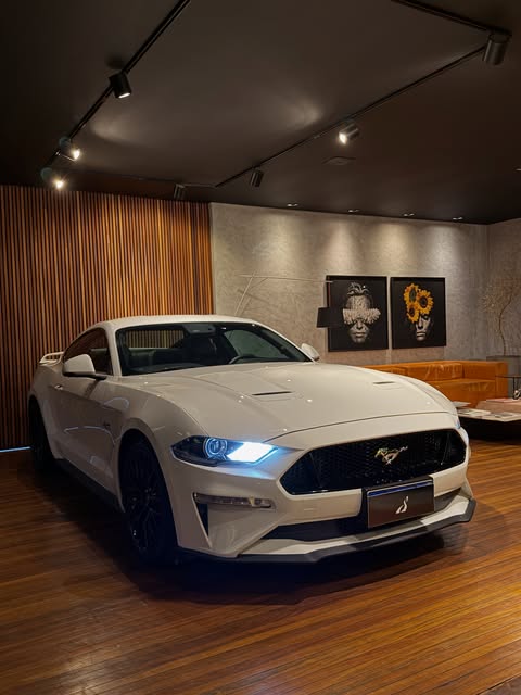 FORD MUSTANG GT PREMIUM - Imagem 7