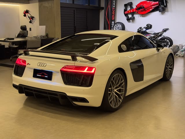 AUDI R8 V10 - Imagem 6