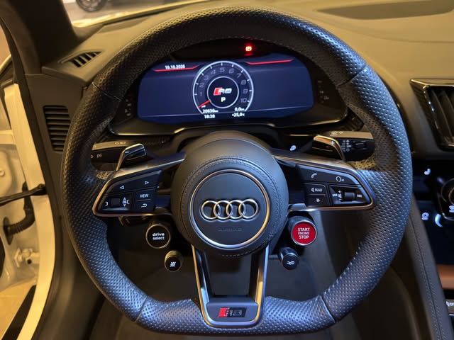 AUDI R8 V10 - Imagem 9