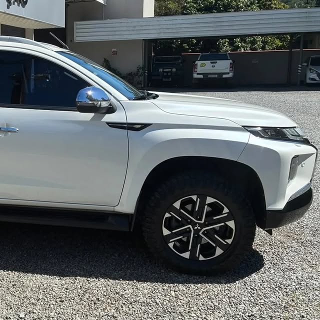 MITSUBISHI L200 TRITON SPORT HPE-S - Imagem 3