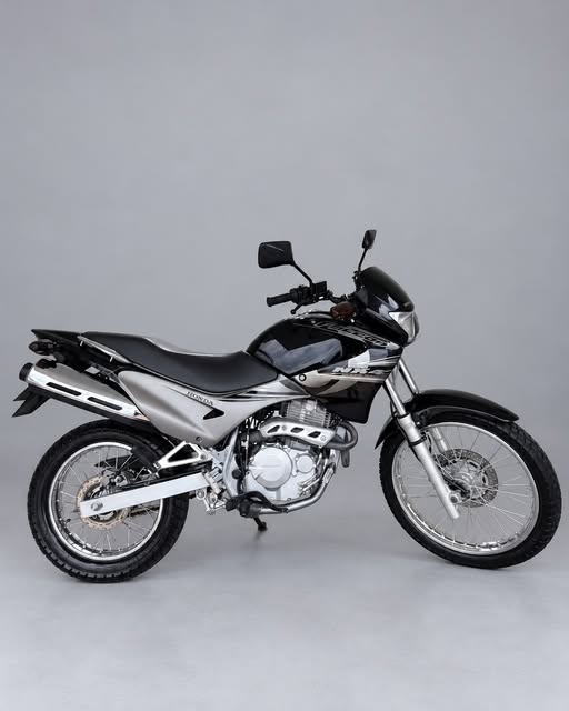 HONDA NX 400 - Imagem 1