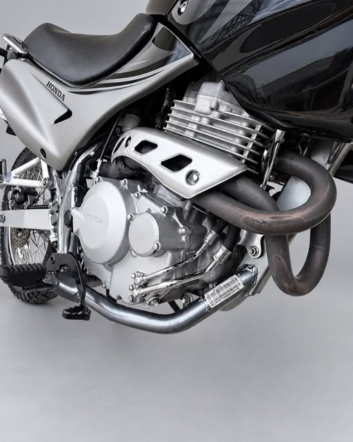 HONDA NX 400 - Imagem 4