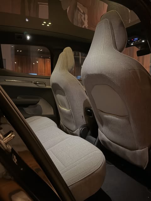 VOLVO EX30 - Imagem 12